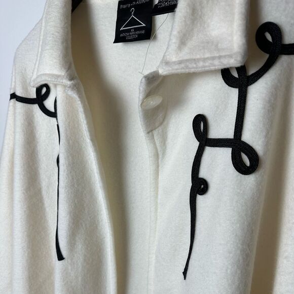 Anthony Mark Hankins Cape Woman’s One Size Fits All - Picture 4 of 5